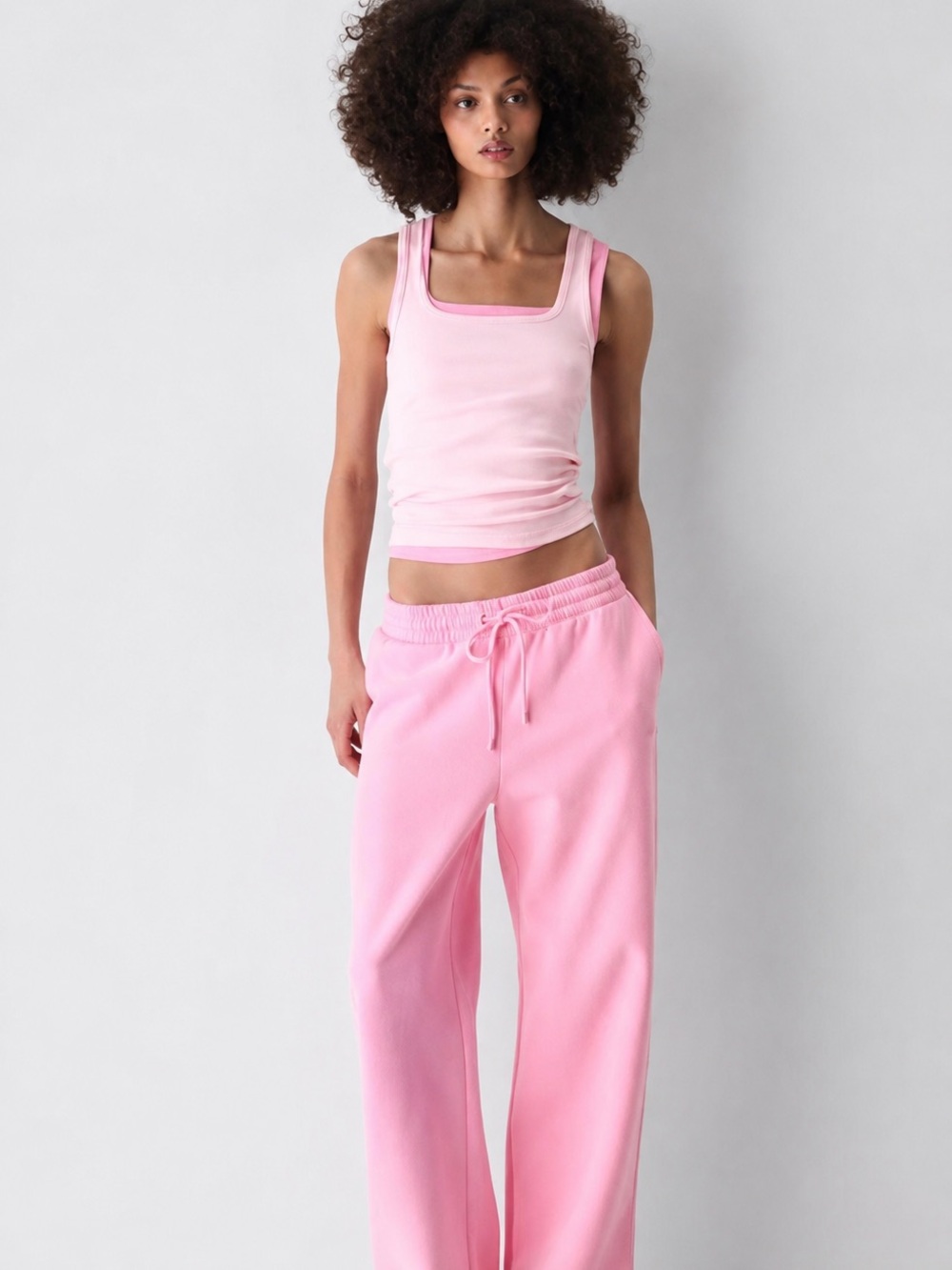 NWT Aritzia Pink Sweatpants Wide Leg Joggers Size XL sold out pink!